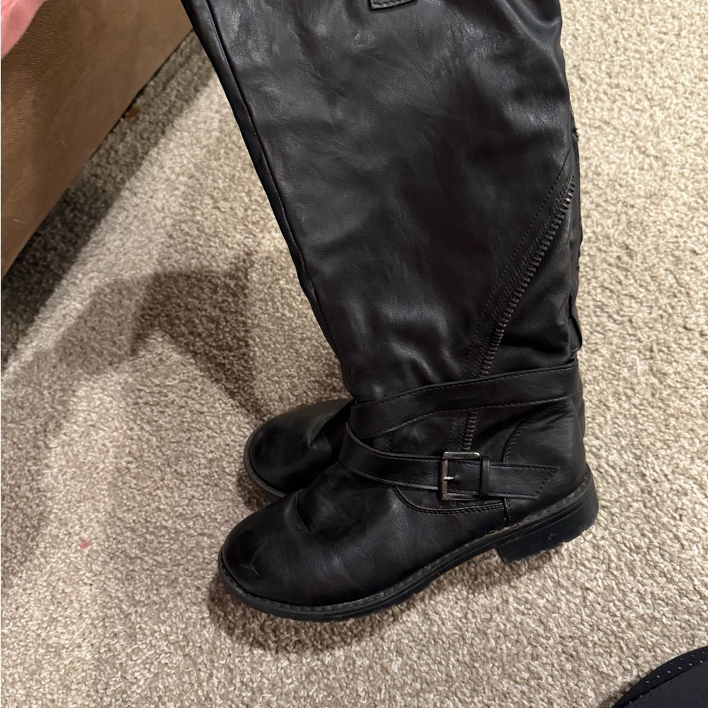 Black Leather Boots